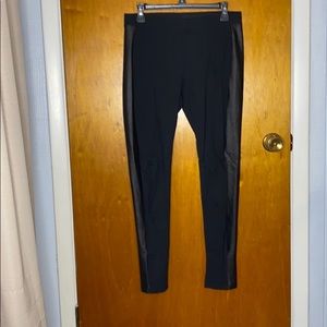 Women’s Express Leggings with Faux Leather